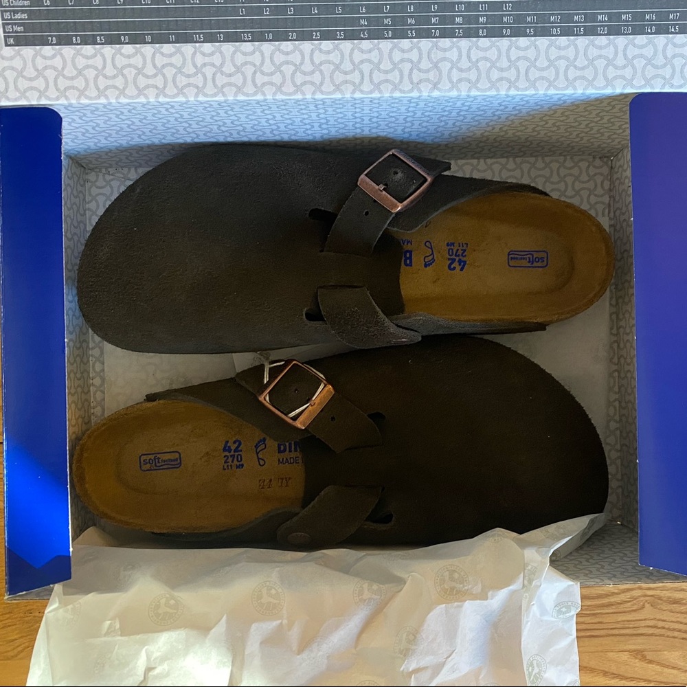 New in box Birkenstock Boston Mocha suede in size 42, UK 8, US M 9, US L 11